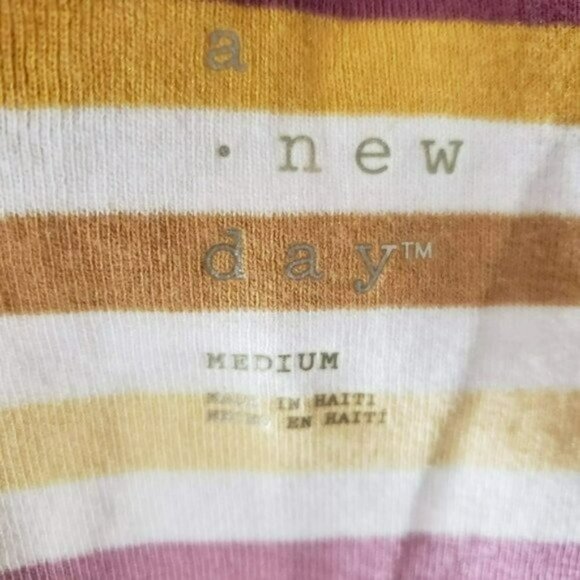 ☀ A New Day Striped Slim Fit Any Day Tank Top Sz M - Picture 3 of 6